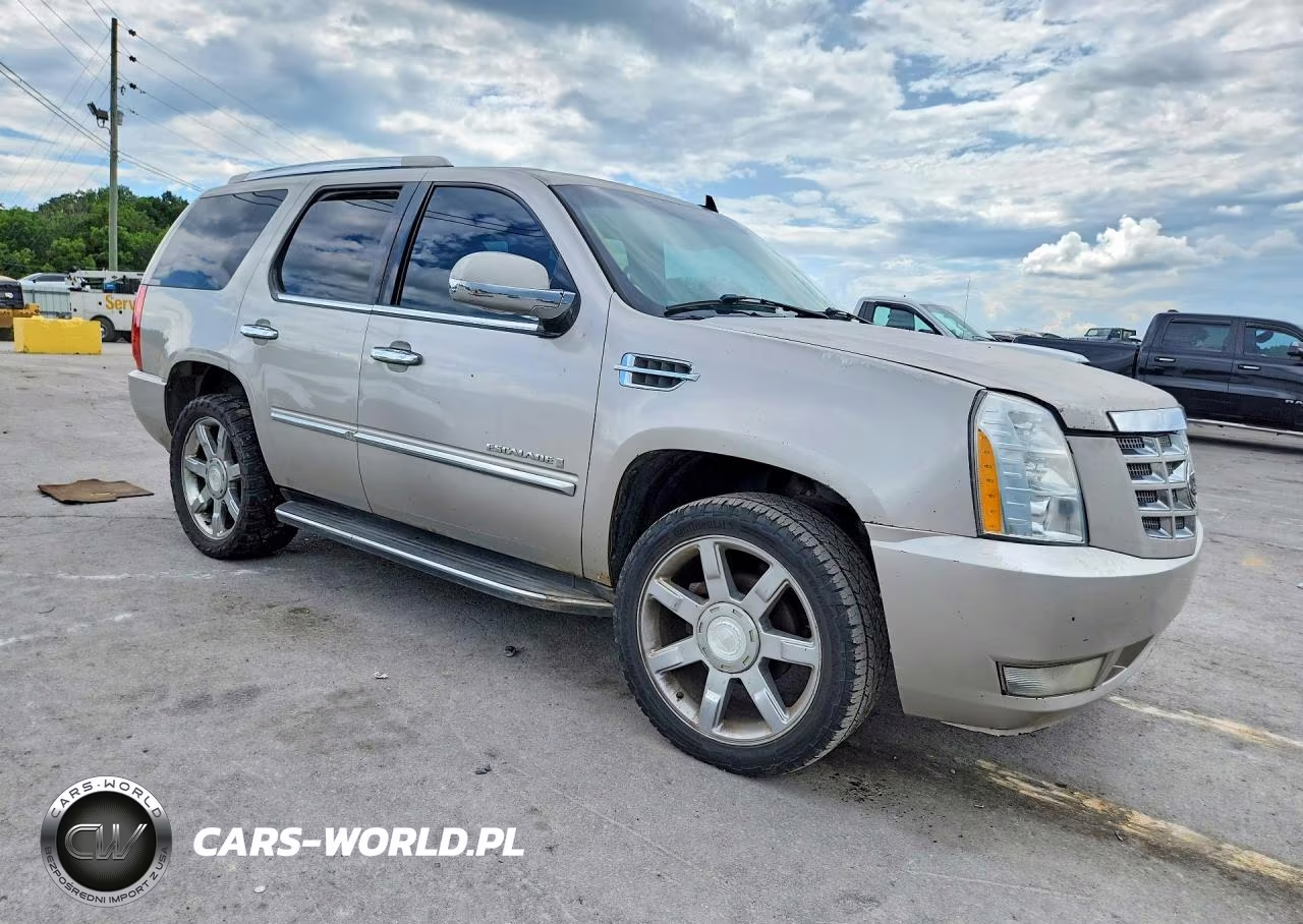 2007 Cadillac Escalade Luxury VIN:1GYEC63867R290312 - 4