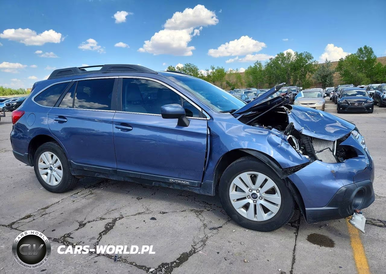 2017 Subaru Outback 2.5I Premium VIN:4S4BSACC2H3207137 - 4