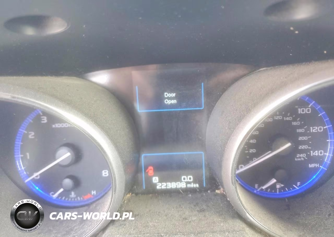 2018 Subaru Outback 2.5I Premium VIN:4S4BSAFC8J3330264 - 9