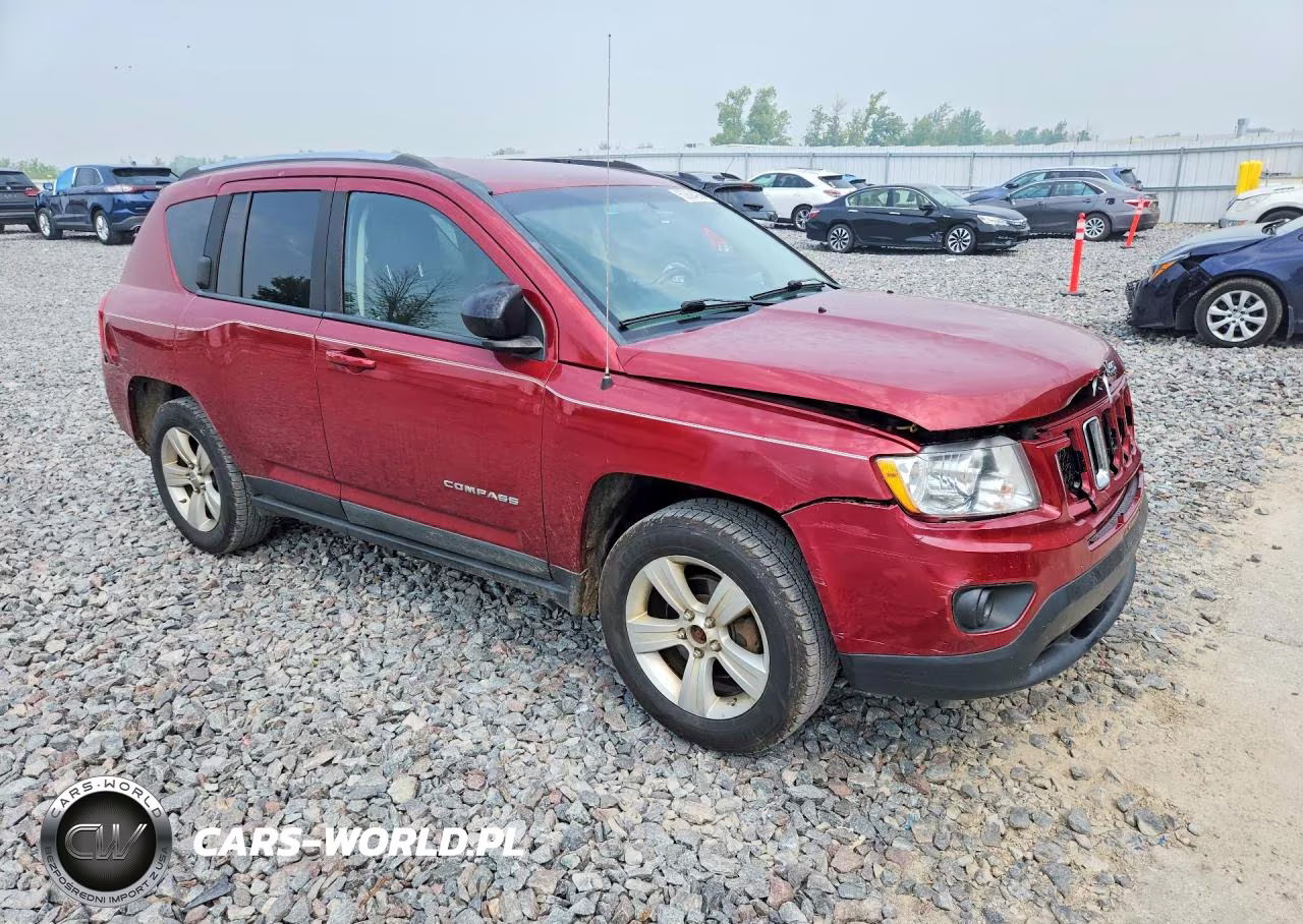2012 Jeep Compass Latitude VIN:1C4NJDEB9CD524684 - 4