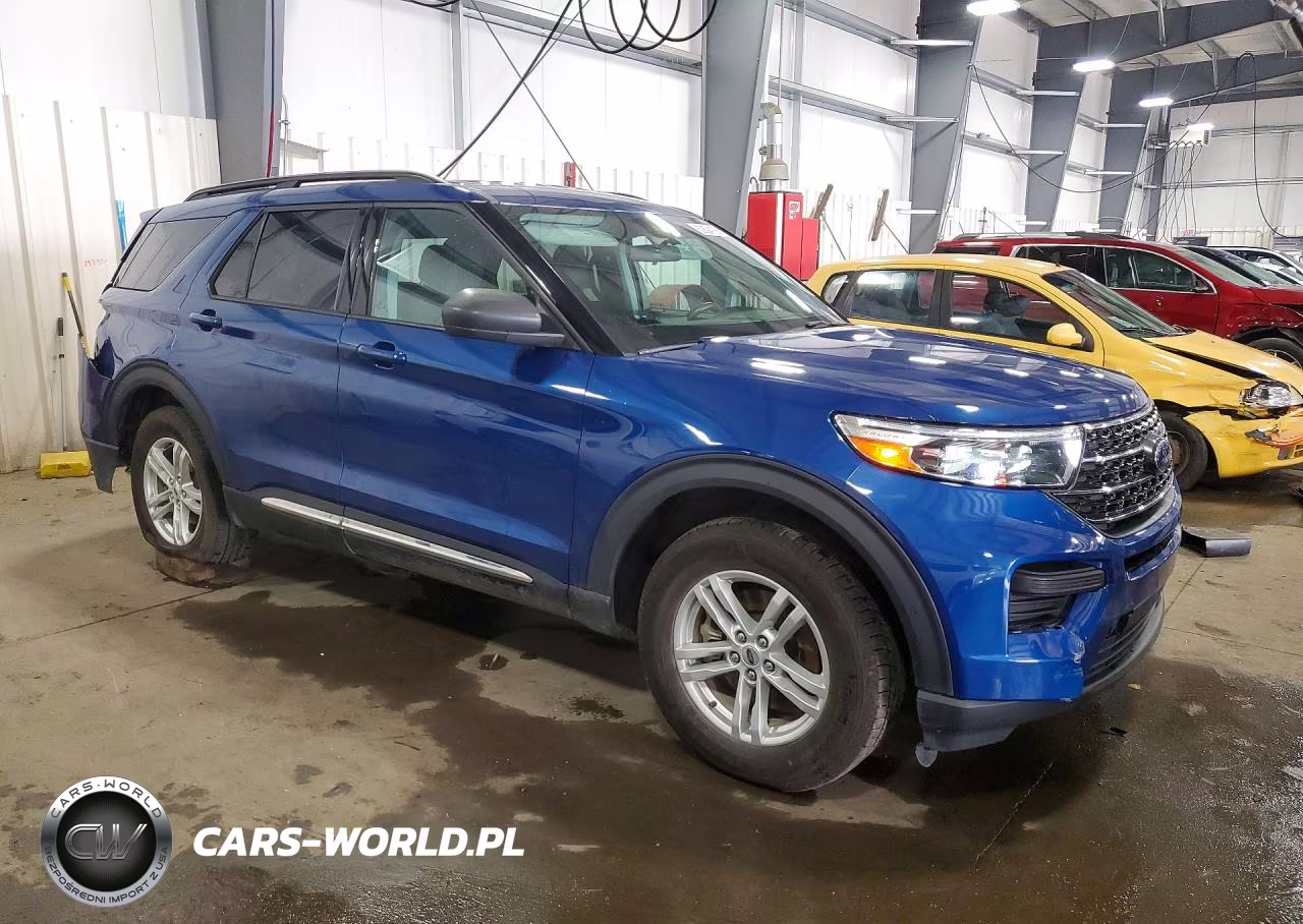 2022 Ford Explorer Xlt VIN:1FMSK8DH2NGB97572 - 4