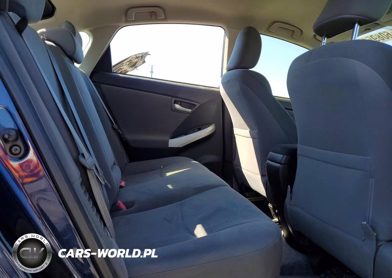 2012 Toyota Prius Three VIN:JTDKN3DU4C1524355 - 10
