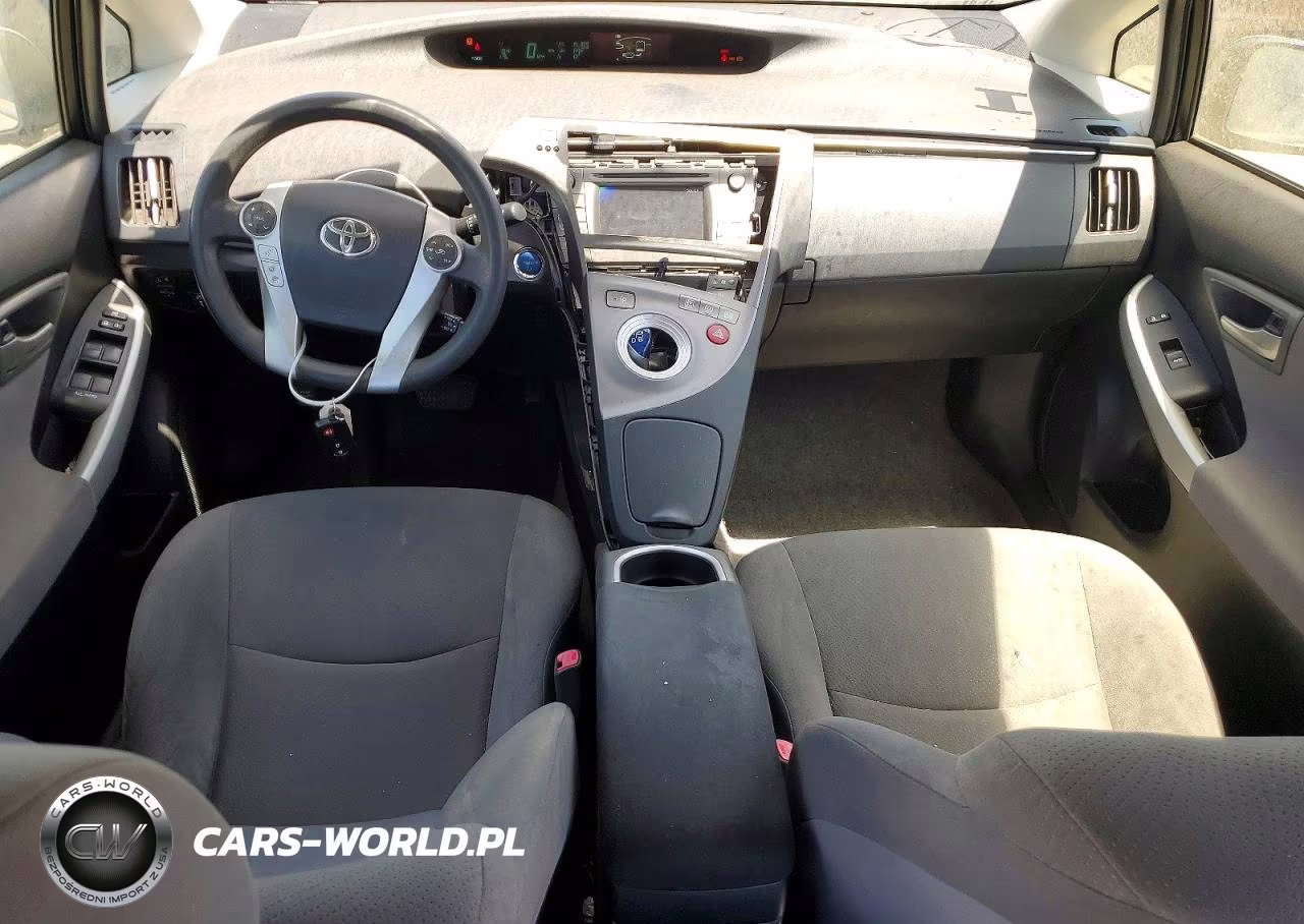2012 Toyota Prius Three VIN:JTDKN3DU4C1524355 - 8