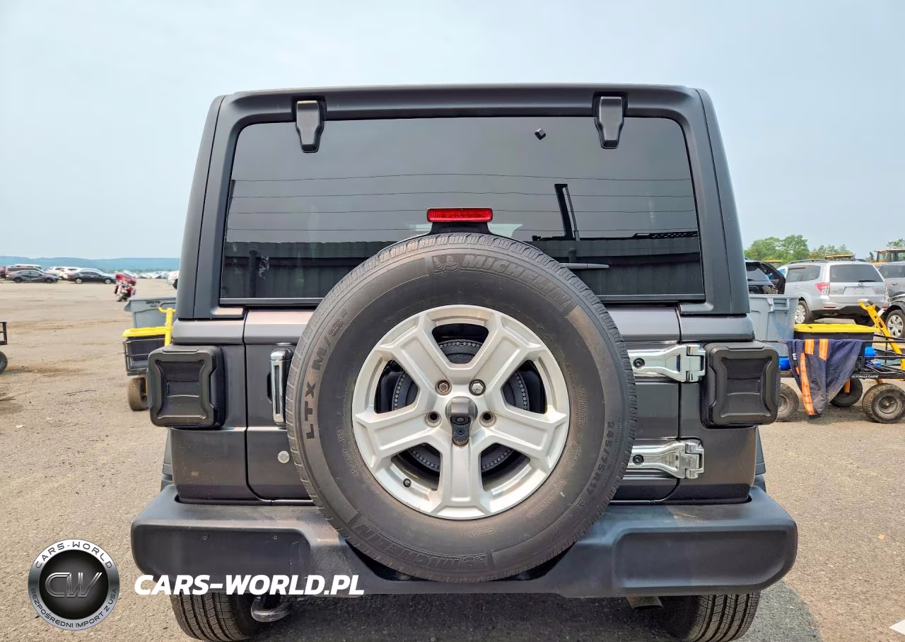 2020 Jeep Wrangler Unlimited Sport VIN:1C4HJXDN0LW105864 - 6