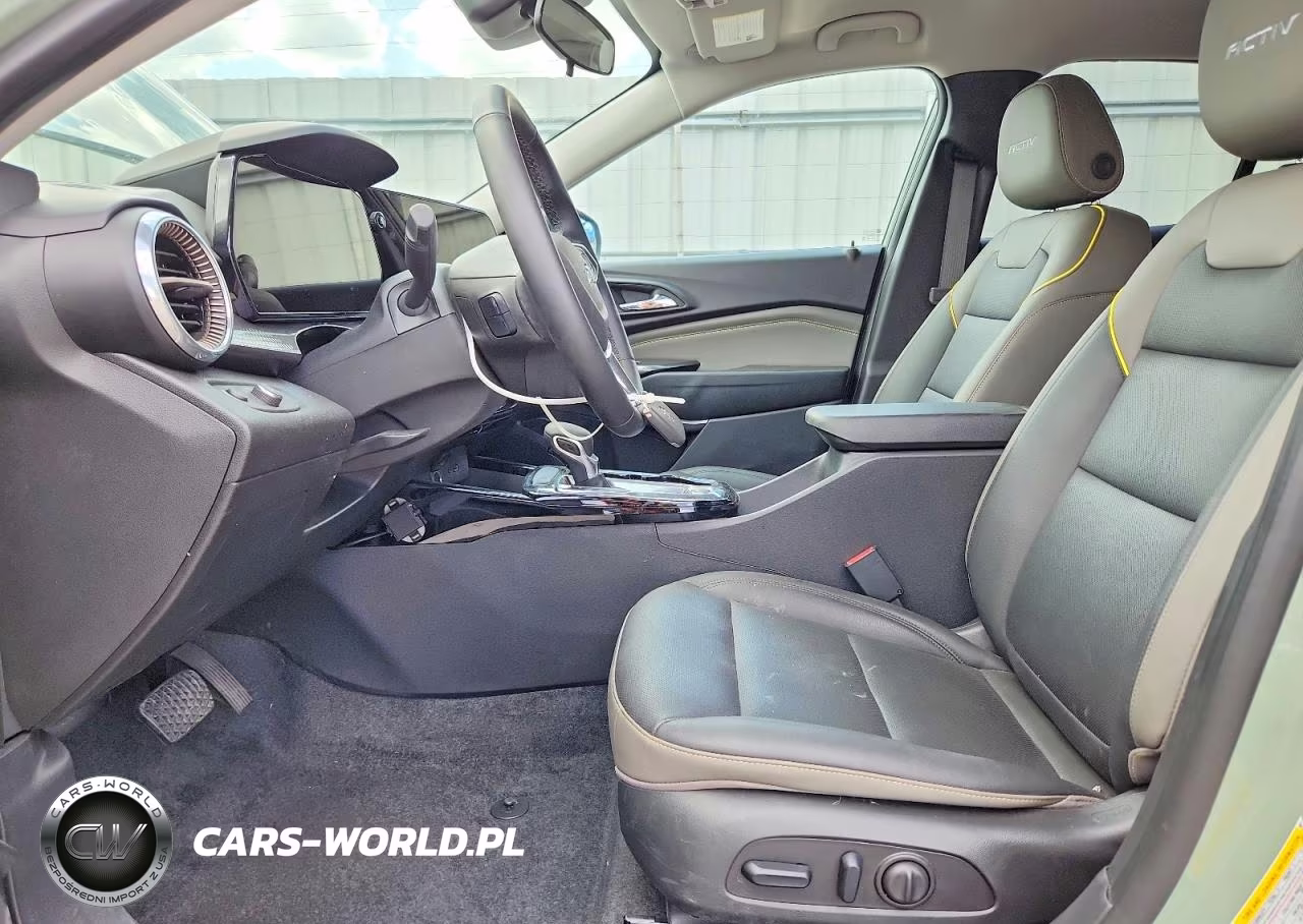 2025 Chevrolet Trax Activ VIN:KL77LKEP9SC260841 - 7