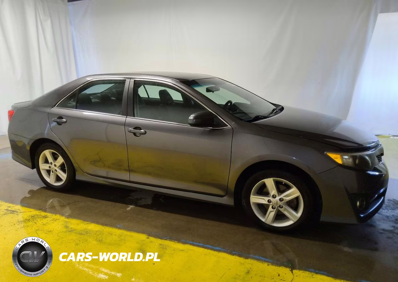 2014 Toyota Camry Se VIN:4T1BF1FK7EU462928 - 4