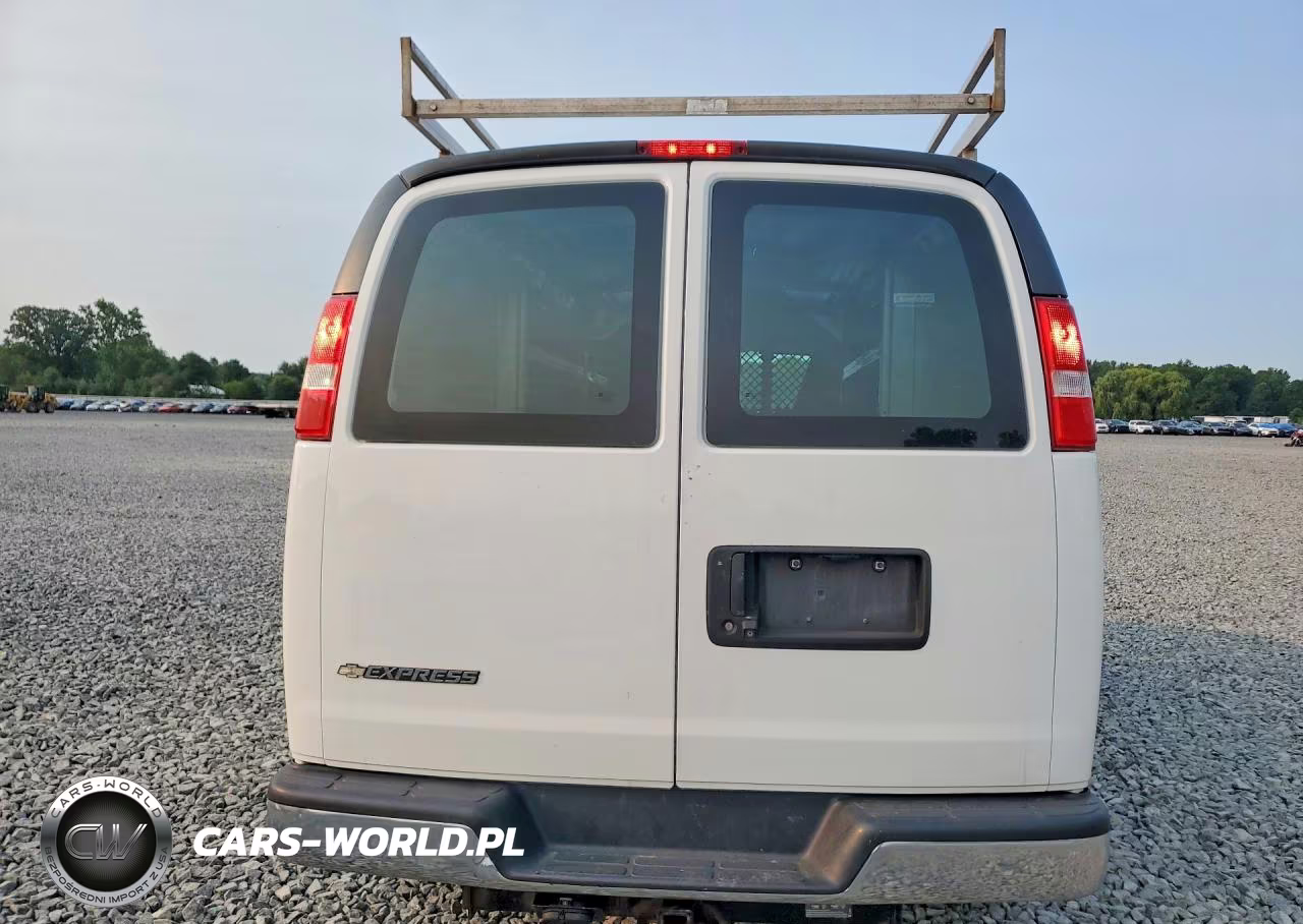 2019 Chevrolet Express G2500 VIN:1GCWGAF1XK1254985 - 6
