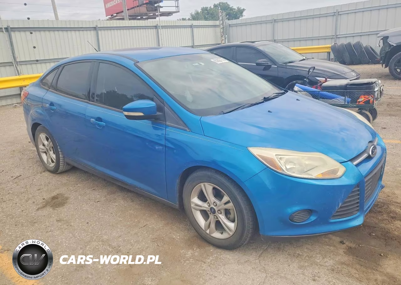 2014 Ford Focus Se VIN:1FADP3F25EL208605 - 4