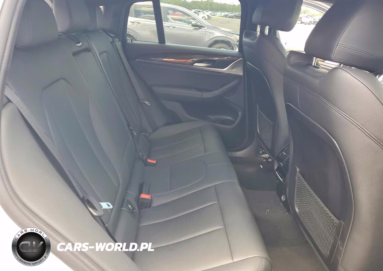 2019 BMW X4 xDrive30I VIN:5UXUJ3C52KLG57456 - 10