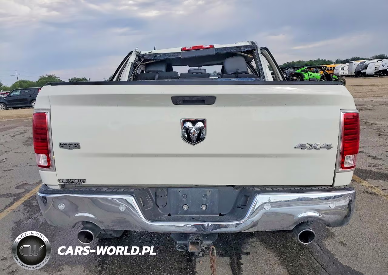 2018 Ram 1500 Laramie VIN:1C6RR7NM9JS353528 - 6