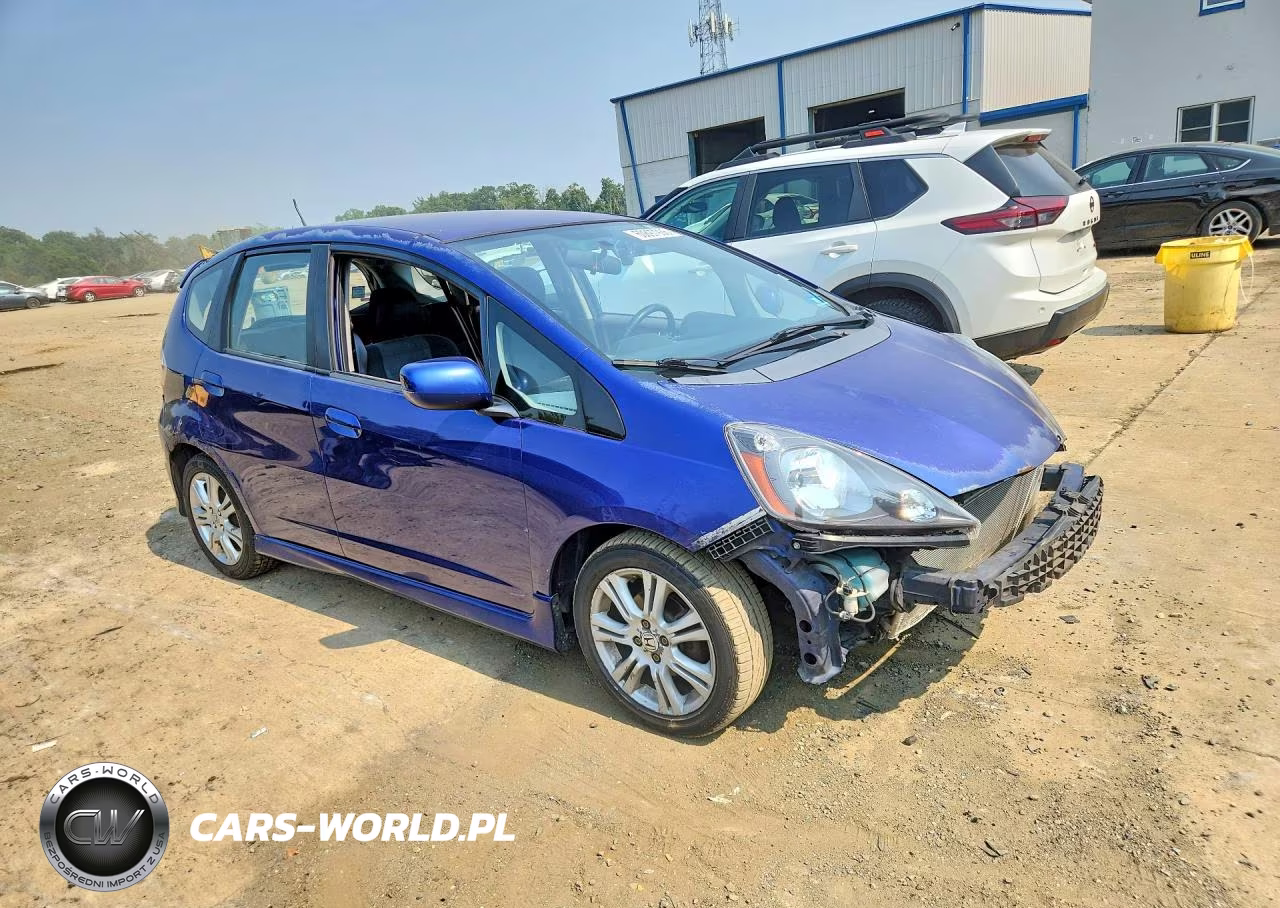 2009 Honda Fit Sport VIN:JHMGE88449S031158 - 4
