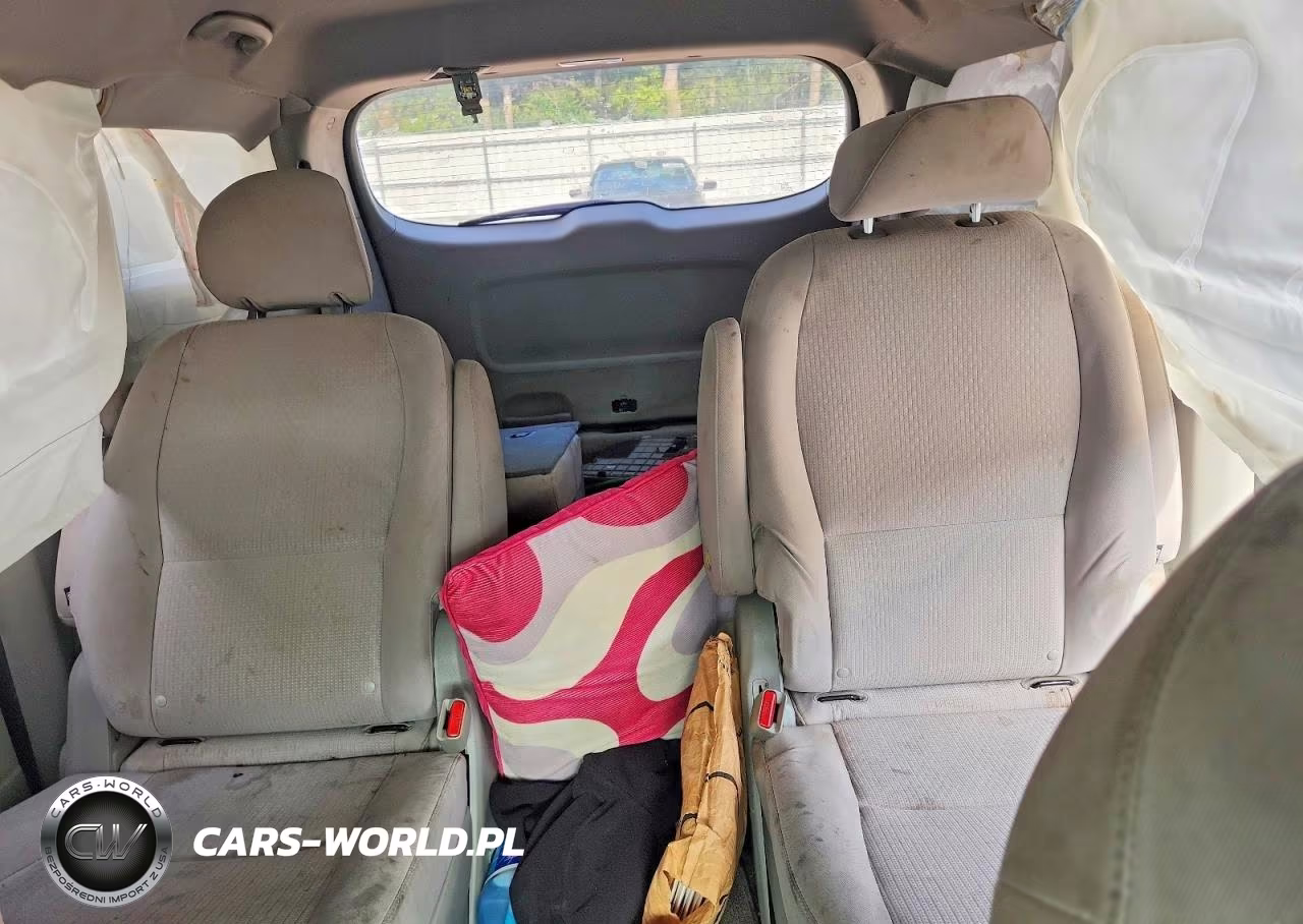 2017 Kia Sedona L VIN:KNDMA5C12H6264281 - 10