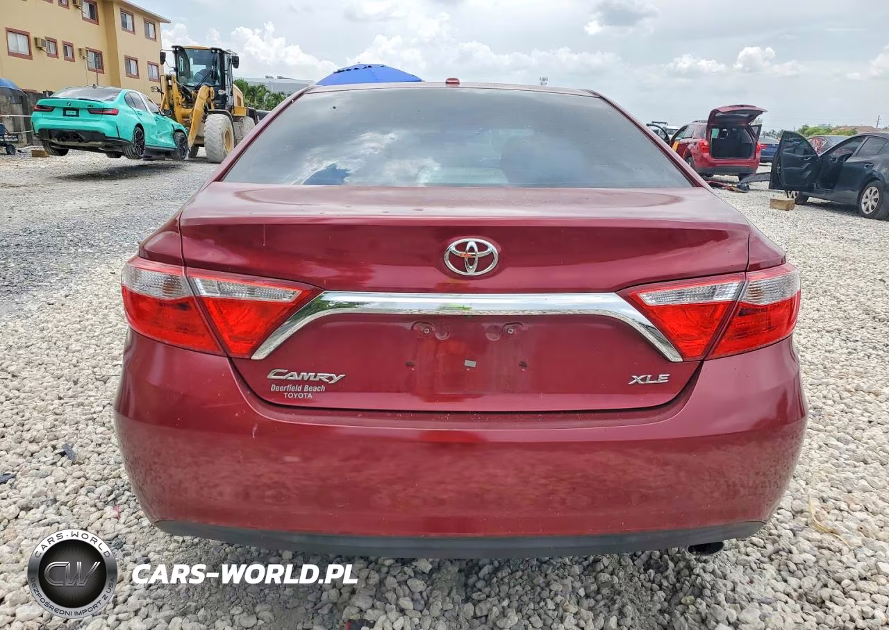 2017 Toyota Camry Xle VIN:4T1BF1FK9HU684746 - 6