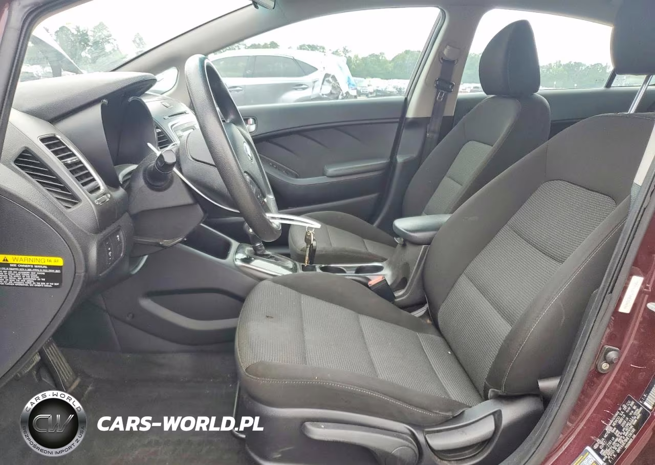 2017 Kia Forte Lx VIN:3KPFK4A78HE156166 - 7
