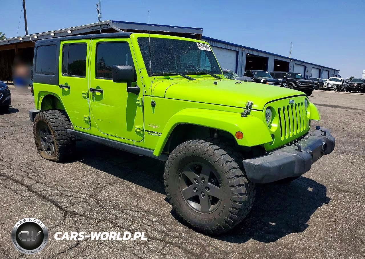2012 Jeep Wrangler Unlimited Sahara VIN:1C4BJWEG8CL236977 - 4