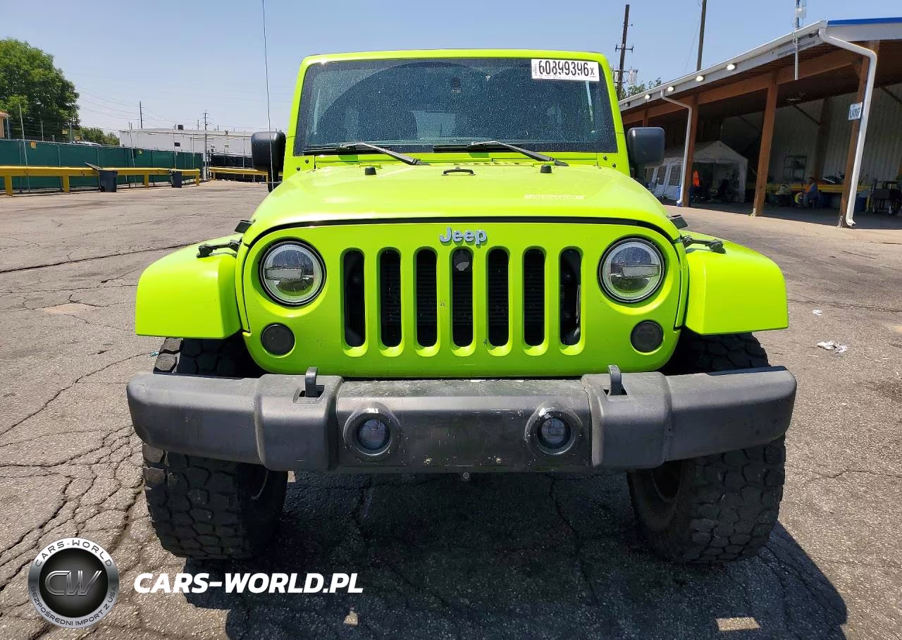 2012 Jeep Wrangler Unlimited Sahara VIN:1C4BJWEG8CL236977 - 5
