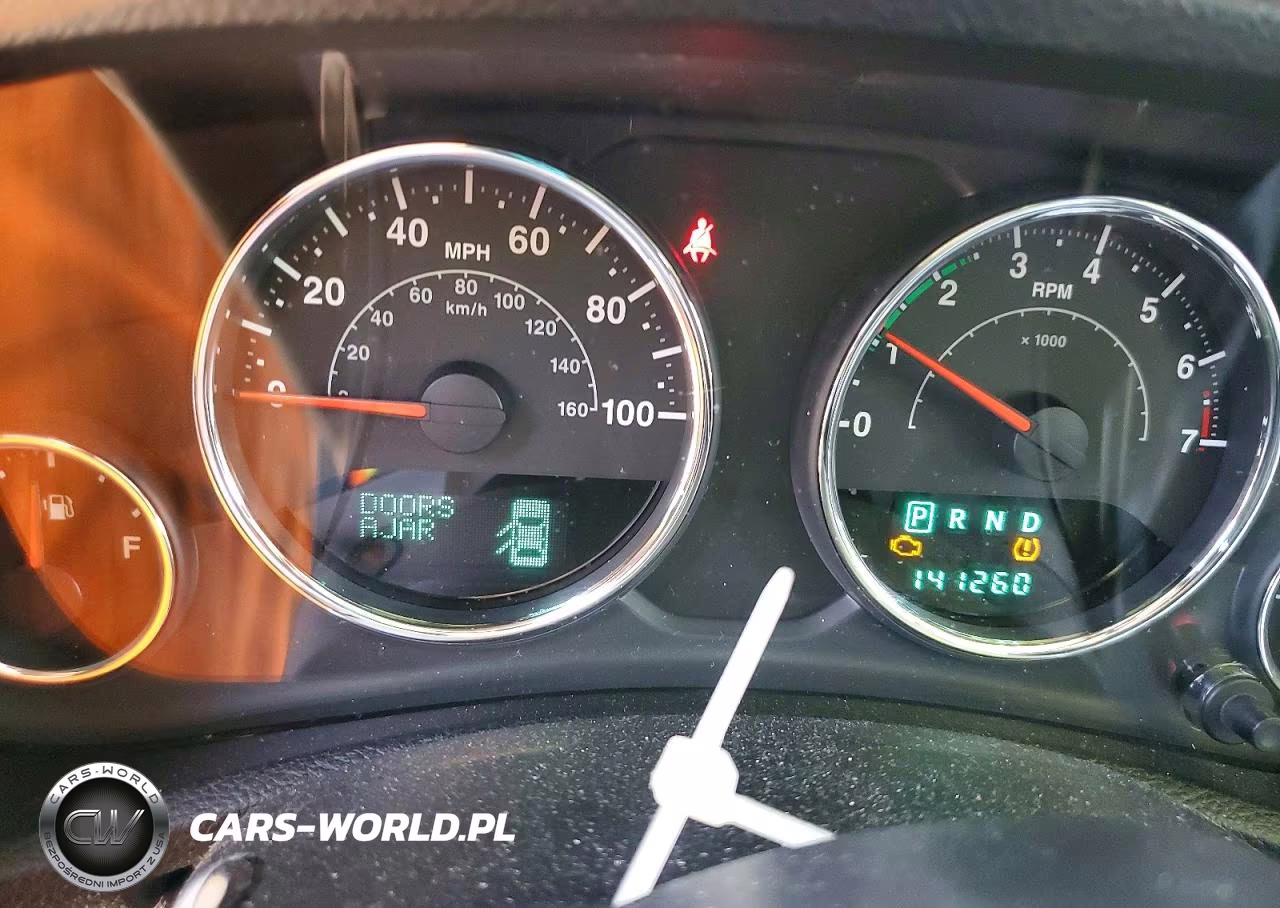 2012 Jeep Wrangler Unlimited Sahara VIN:1C4BJWEG8CL236977 - 9