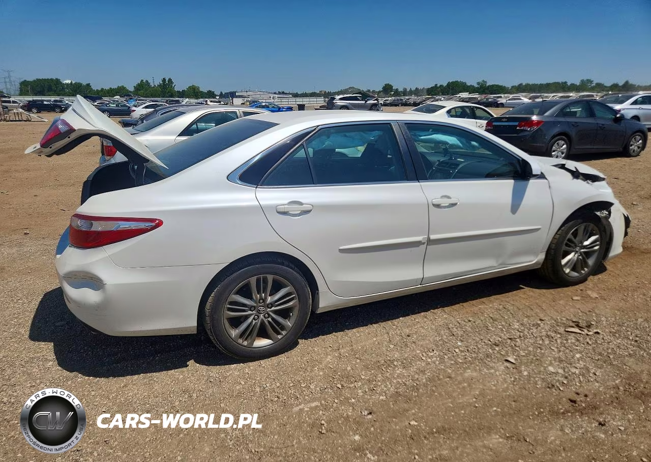 2017 Toyota Camry Se VIN:4T1BF1FK9HU312372 - 3