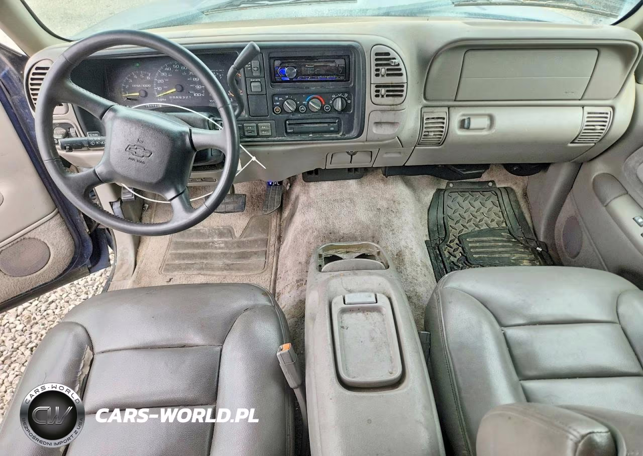 1999 Chevrolet Suburban K1500 VIN:3GNFK16R8XG222878 - 8