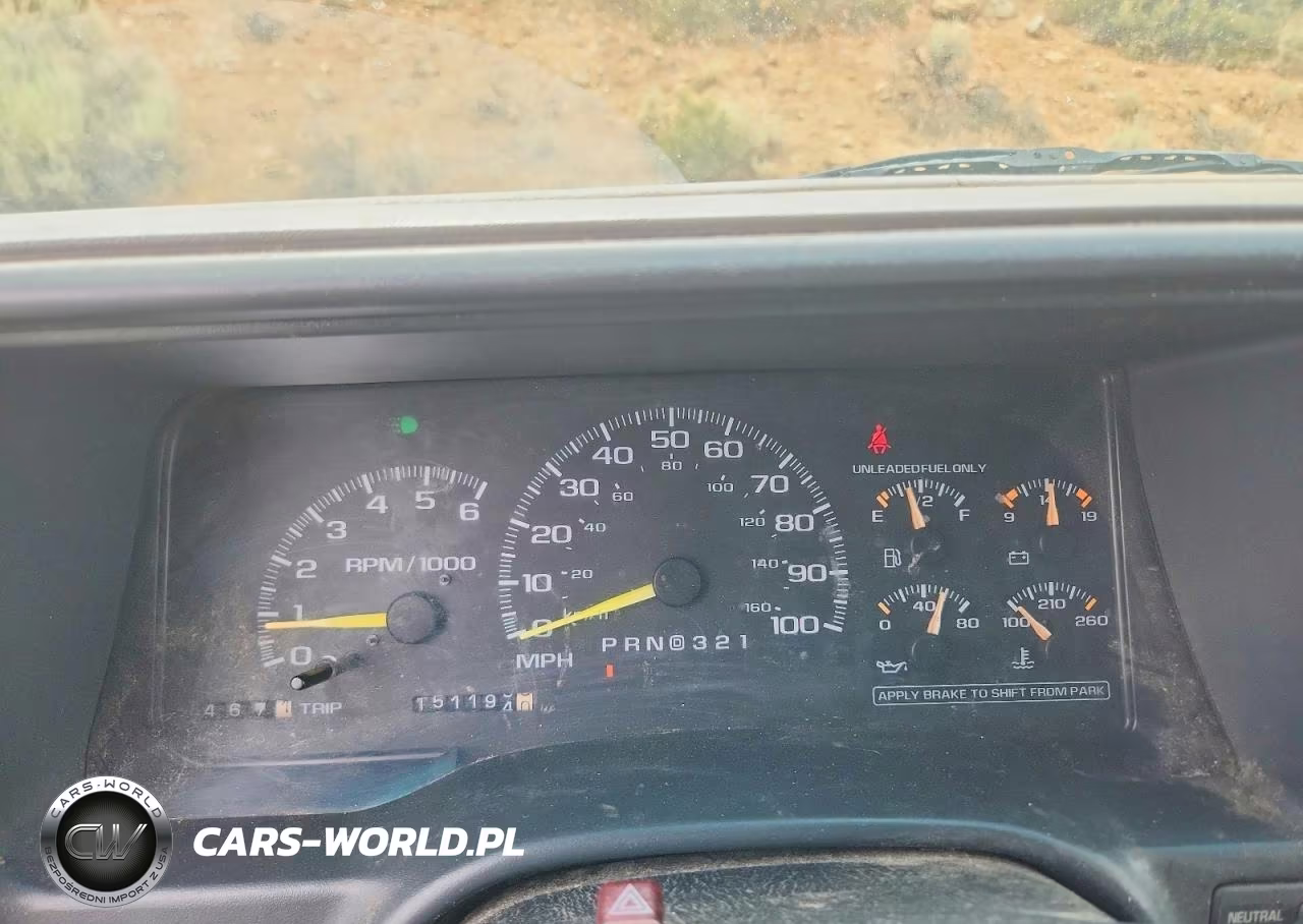 1999 Chevrolet Suburban K1500 VIN:3GNFK16R8XG222878 - 9