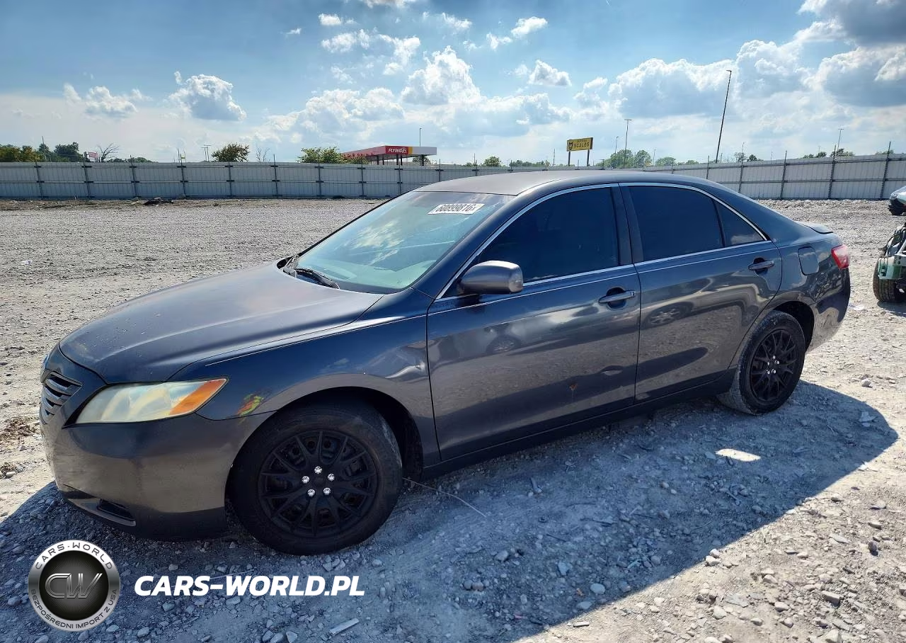 2008 Toyota Camry Le – zdjęcie 1 z 12