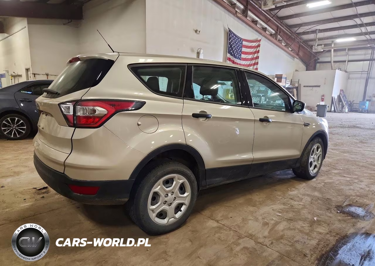 2017 Ford Escape S VIN:1FMCU0F74HUB39098 - 3