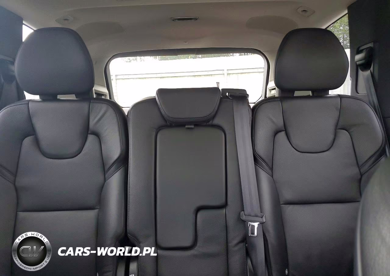 2021 Volvo Xc90 T6 Momentum VIN:YV4A22PK1M1670395 - 10