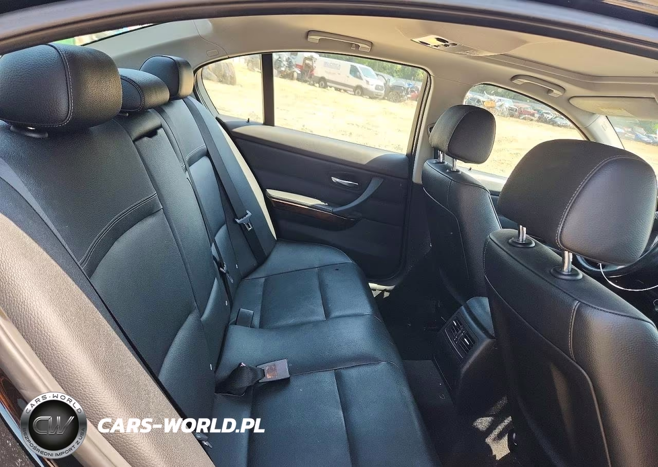 2011 BMW 328 Xi VIN:WBAPK7C56BA970969 - 10