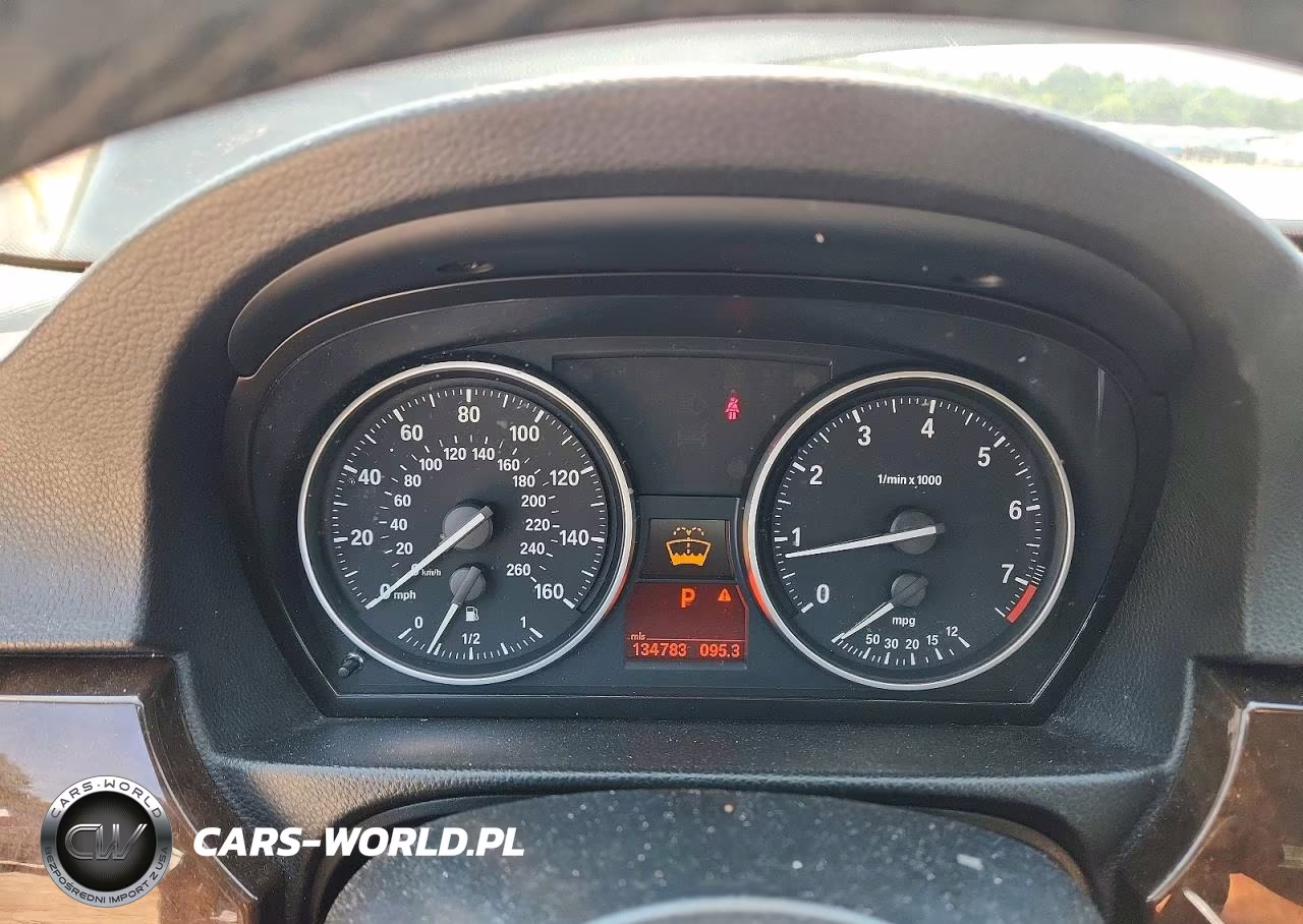 2011 BMW 328 Xi VIN:WBAPK7C56BA970969 - 9