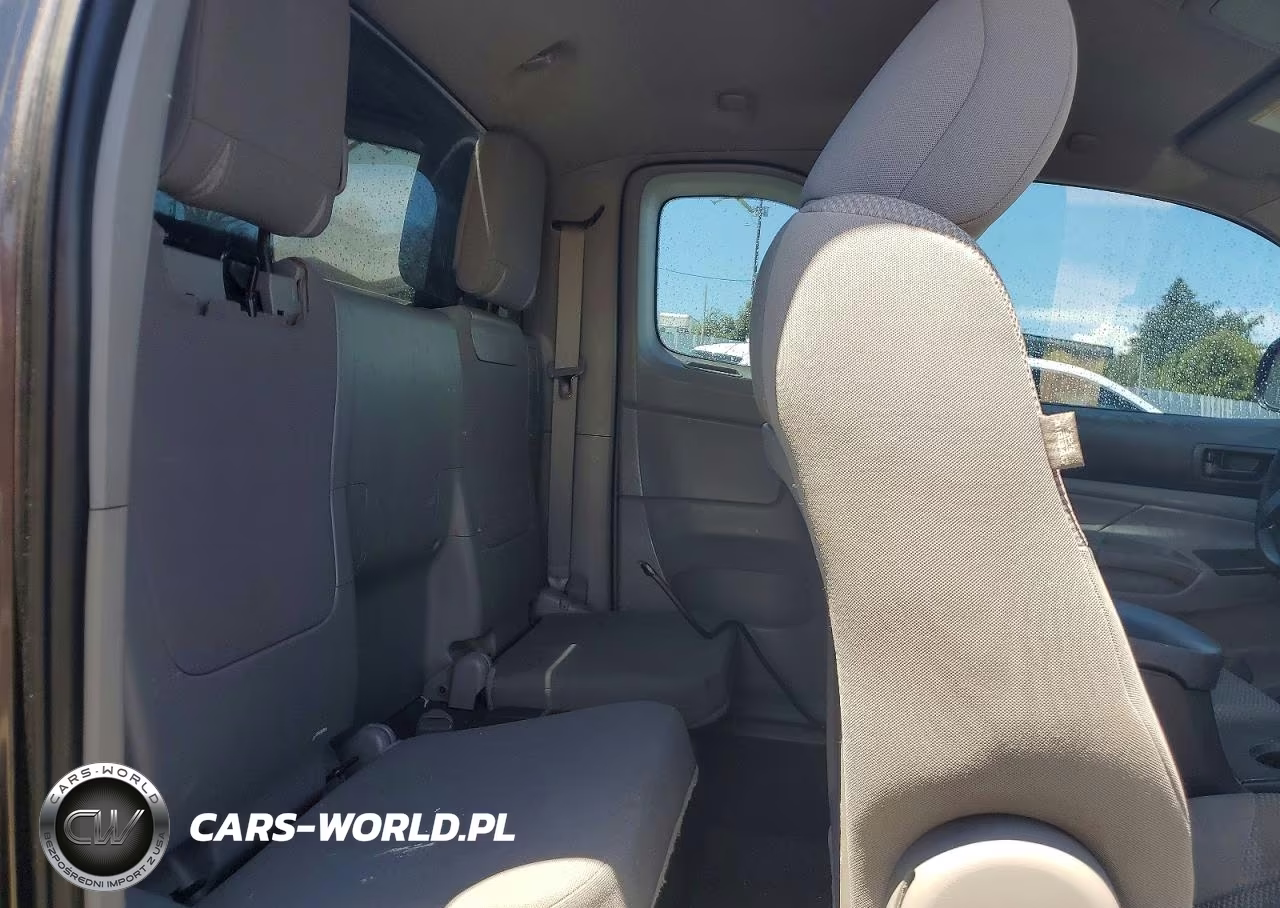 2012 Toyota Tacoma Access Cab VIN:5TFTX4CN0CX015973 - 10