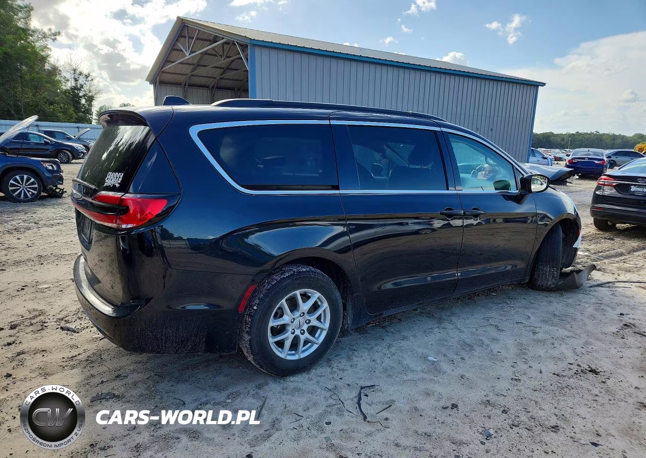 2022 Chrysler Pacifica Touring L VIN:2C4RC1BG8NR191145 - 3