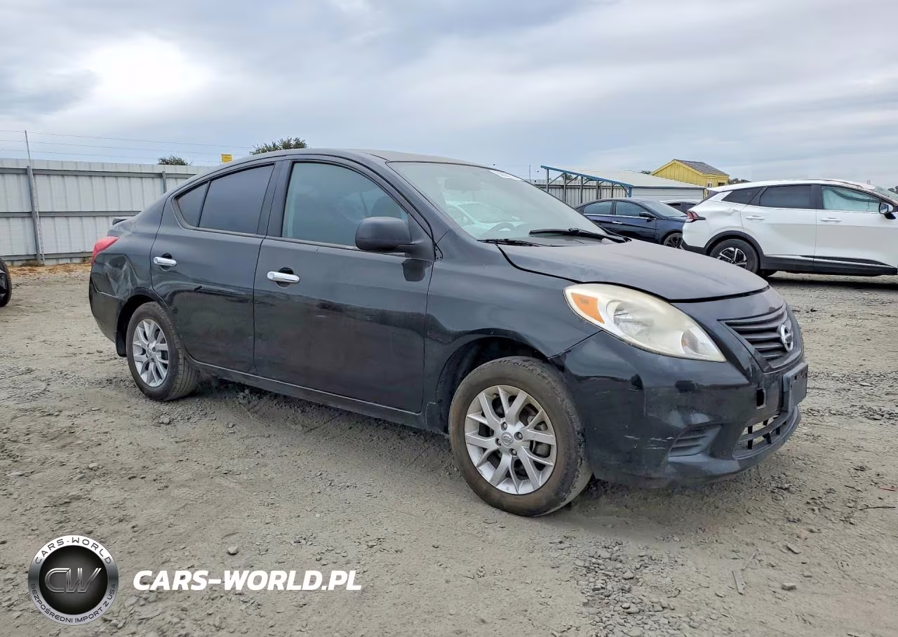 2014 Nissan Versa 1.6 S Plus VIN:3N1CN7AP8EL841564 - 4