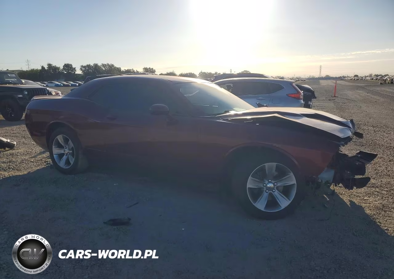 2019 Dodge Challenger Sxt VIN:2C3CDZAG9KH744409 - 4