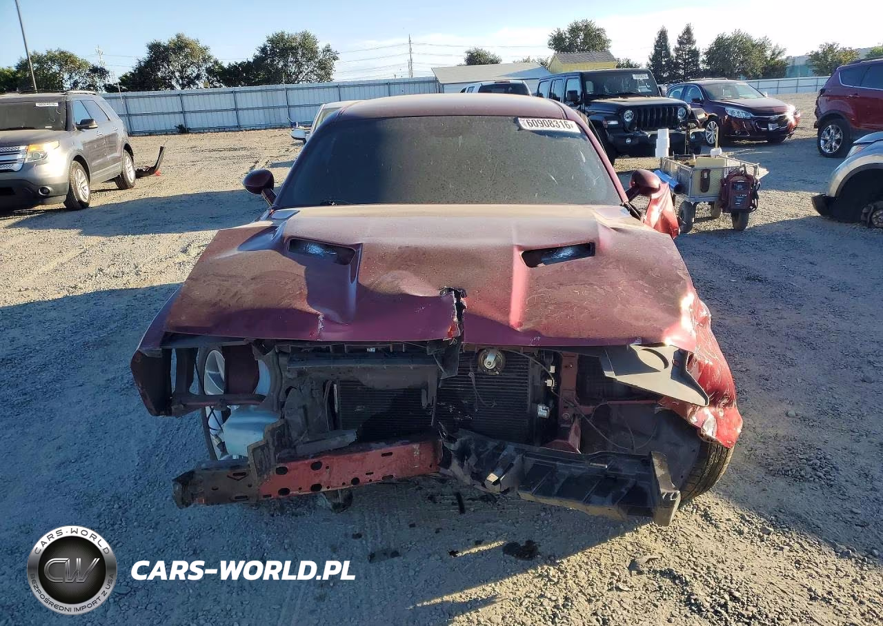 2019 Dodge Challenger Sxt VIN:2C3CDZAG9KH744409 - 5