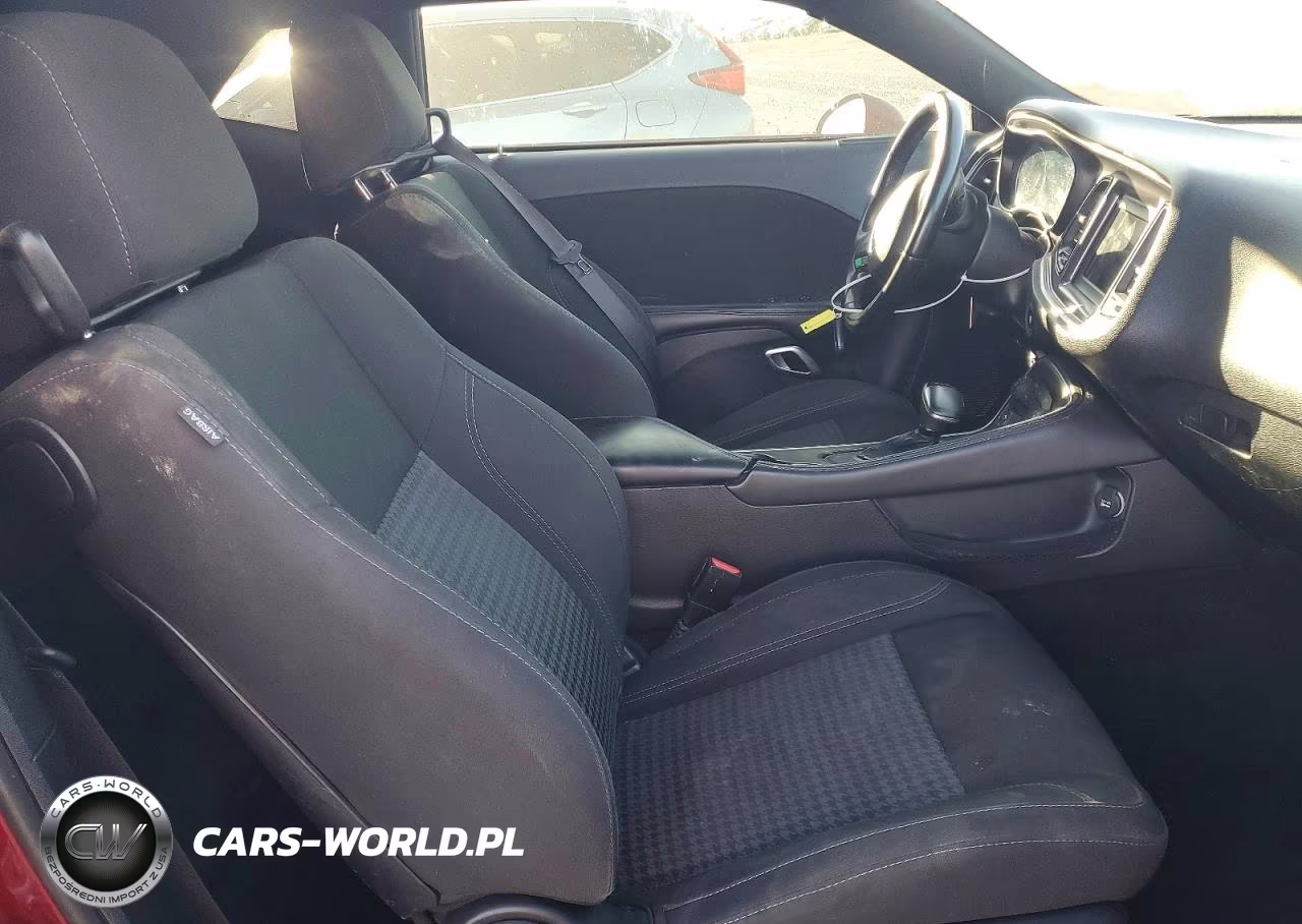 2019 Dodge Challenger Sxt VIN:2C3CDZAG9KH744409 - 7