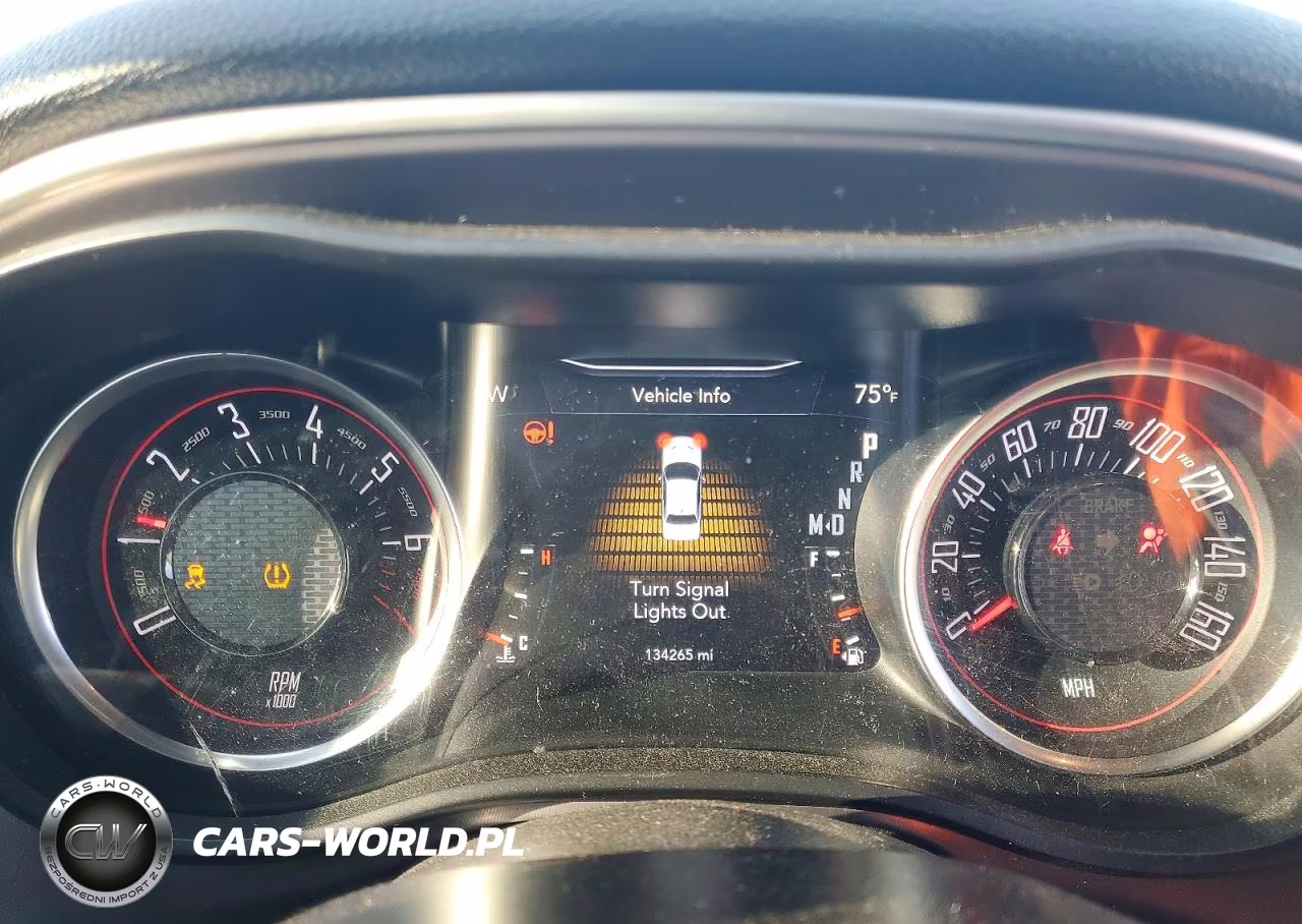2019 Dodge Challenger Sxt VIN:2C3CDZAG9KH744409 - 9