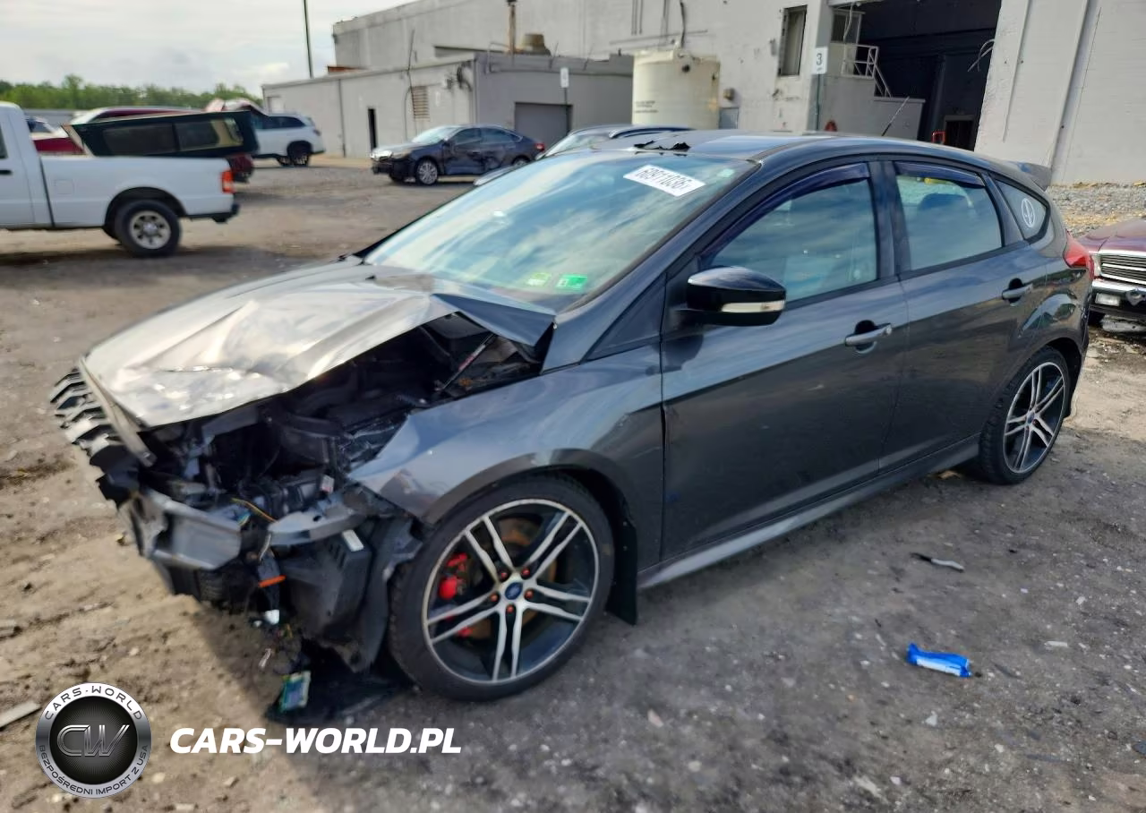 2016 Ford Focus St – zdjęcie 1 z 12