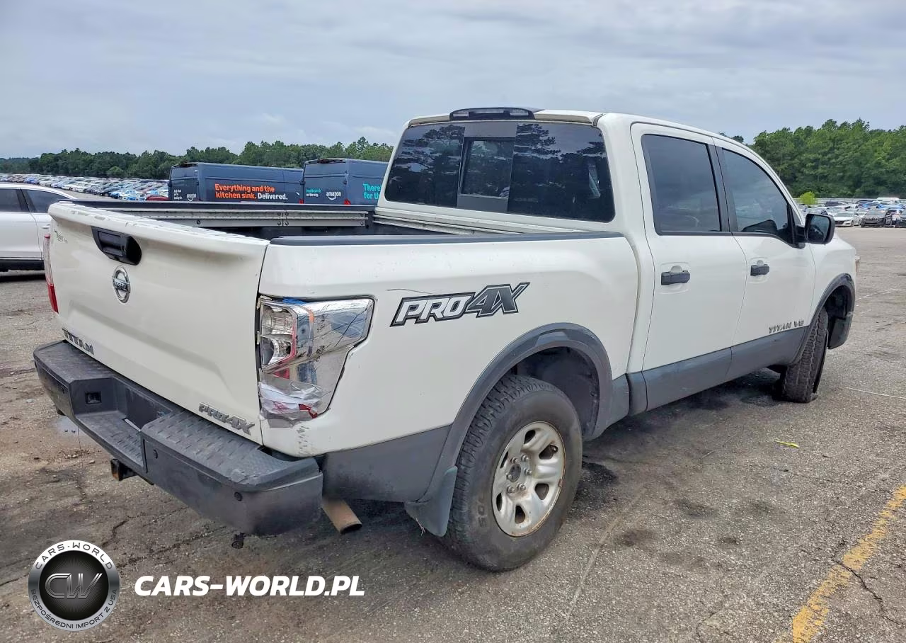 2018 Nissan Titan Pro-4X VIN:1N6AA1E51JN525467 - 3