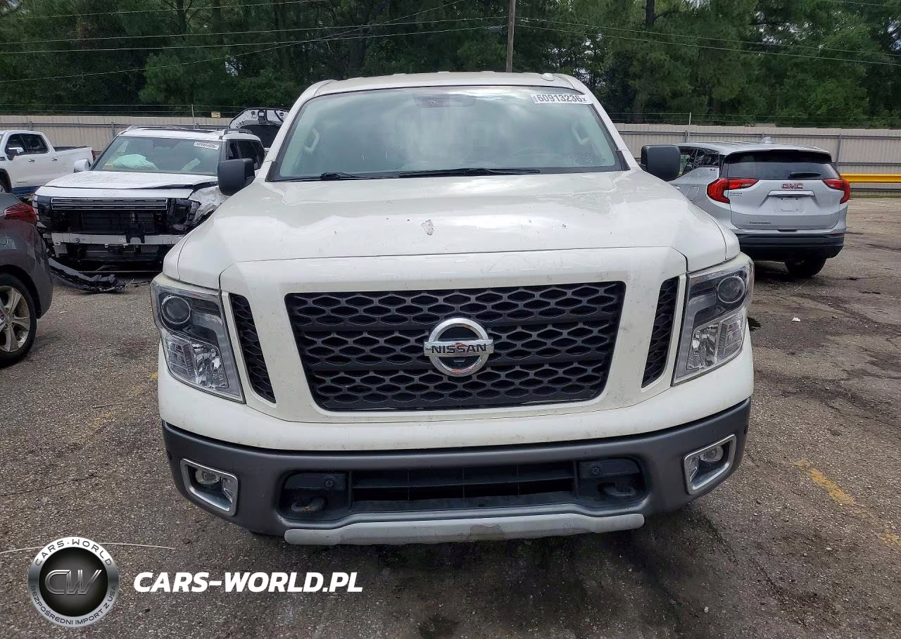 2018 Nissan Titan Pro-4X VIN:1N6AA1E51JN525467 - 5