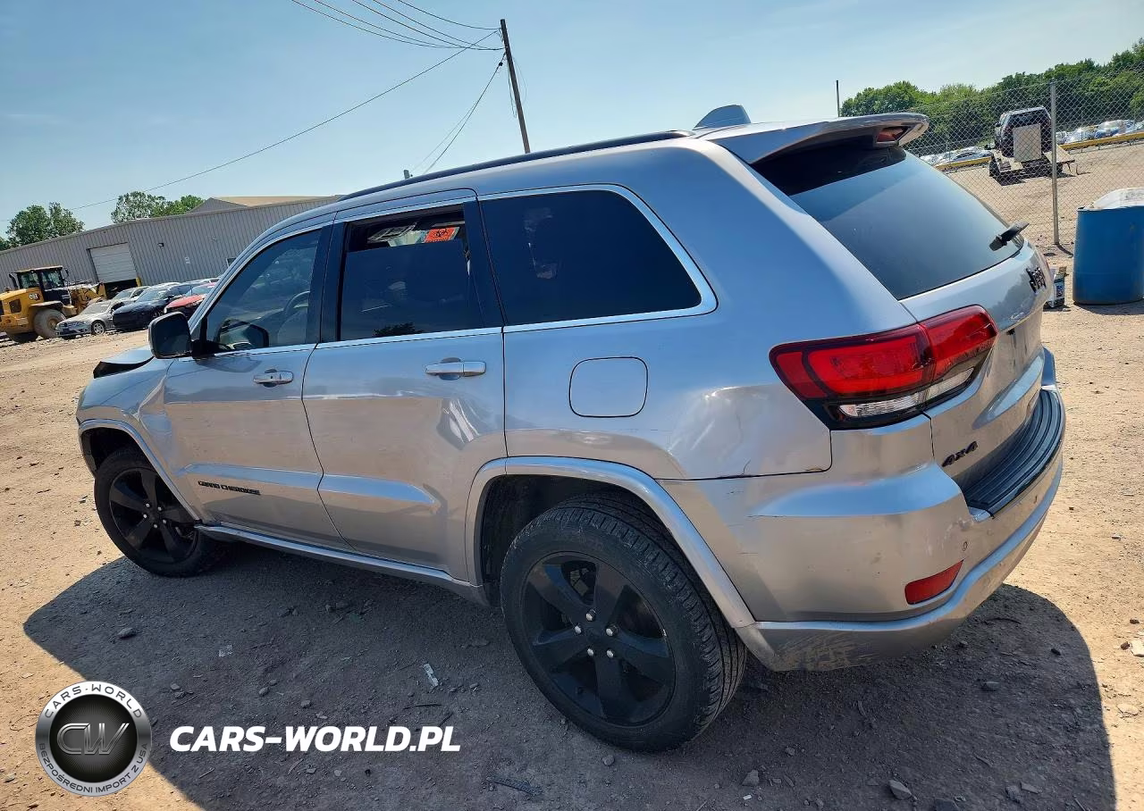 2015 Jeep Grand Cherokee Laredo VIN:1C4RJFAG1FC206115 - 2
