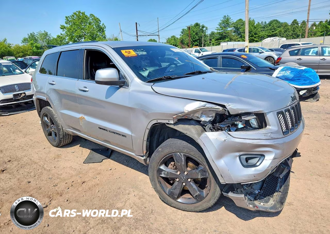 2015 Jeep Grand Cherokee Laredo VIN:1C4RJFAG1FC206115 - 4