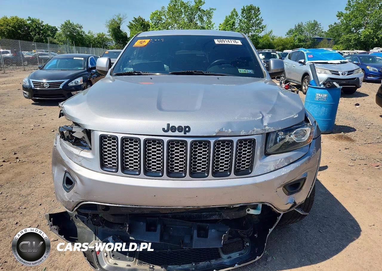 2015 Jeep Grand Cherokee Laredo VIN:1C4RJFAG1FC206115 - 5