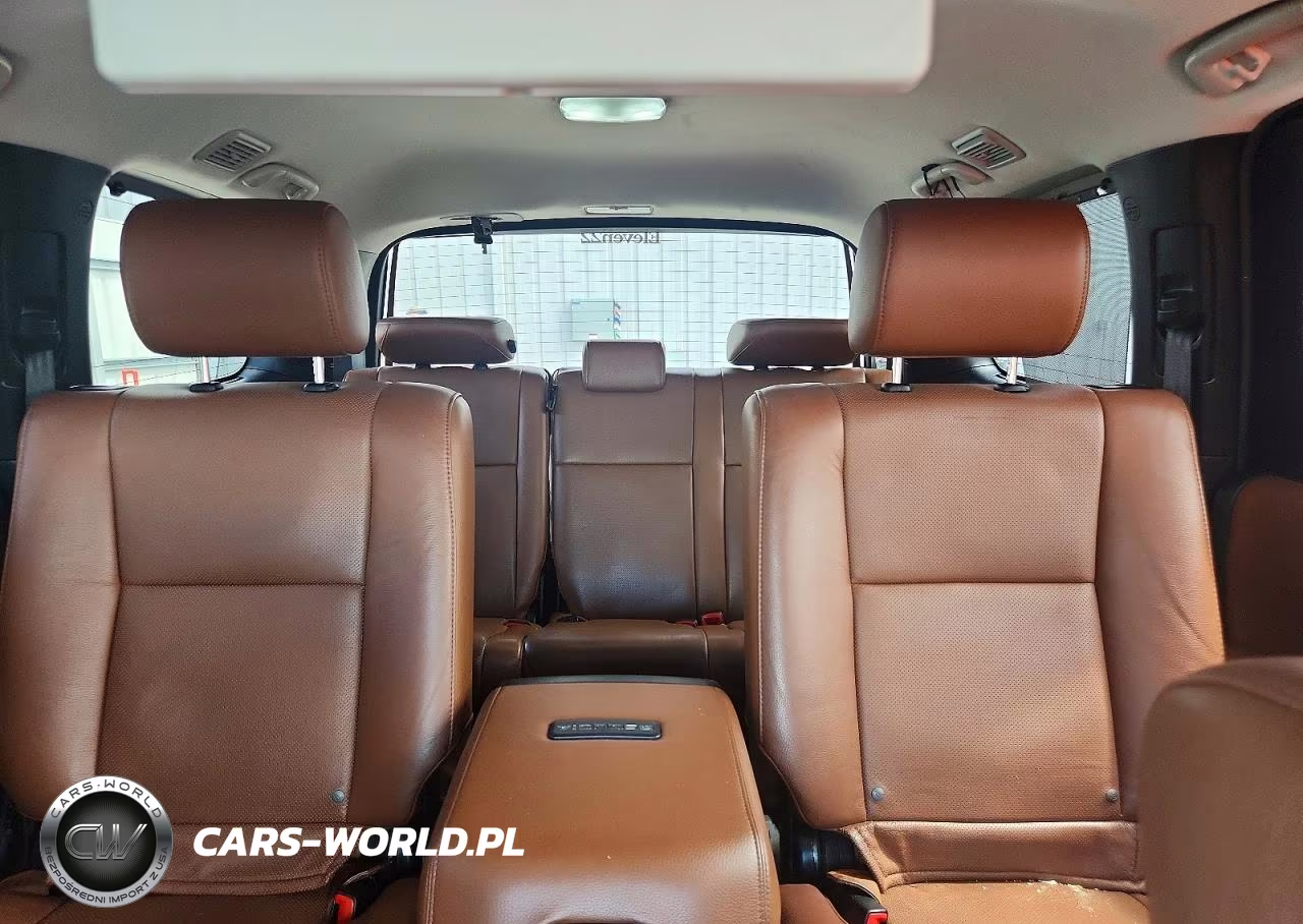 2014 Toyota Sequoia Platinum VIN:5TDDW5G17ES106414 - 10