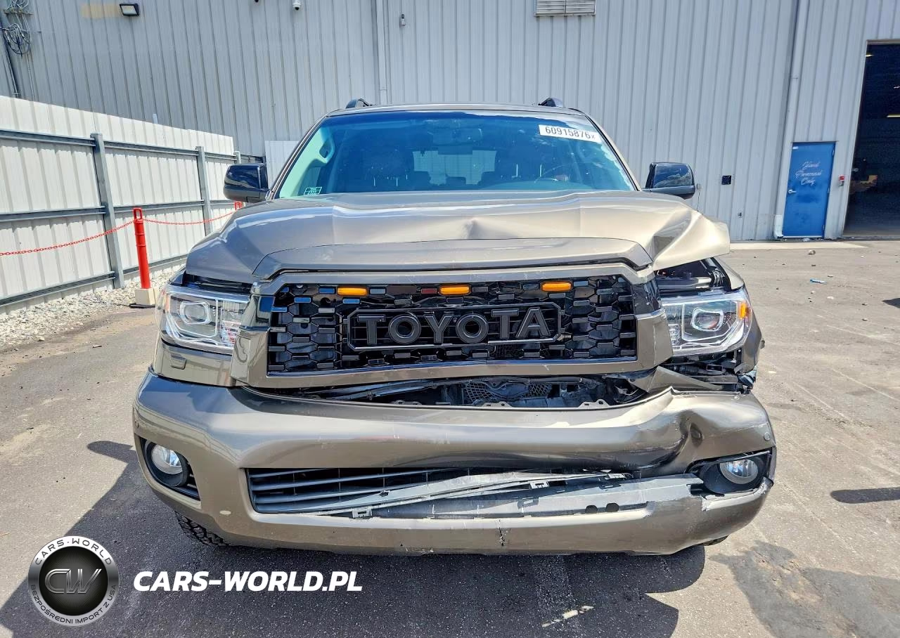 2014 Toyota Sequoia Platinum VIN:5TDDW5G17ES106414 - 5