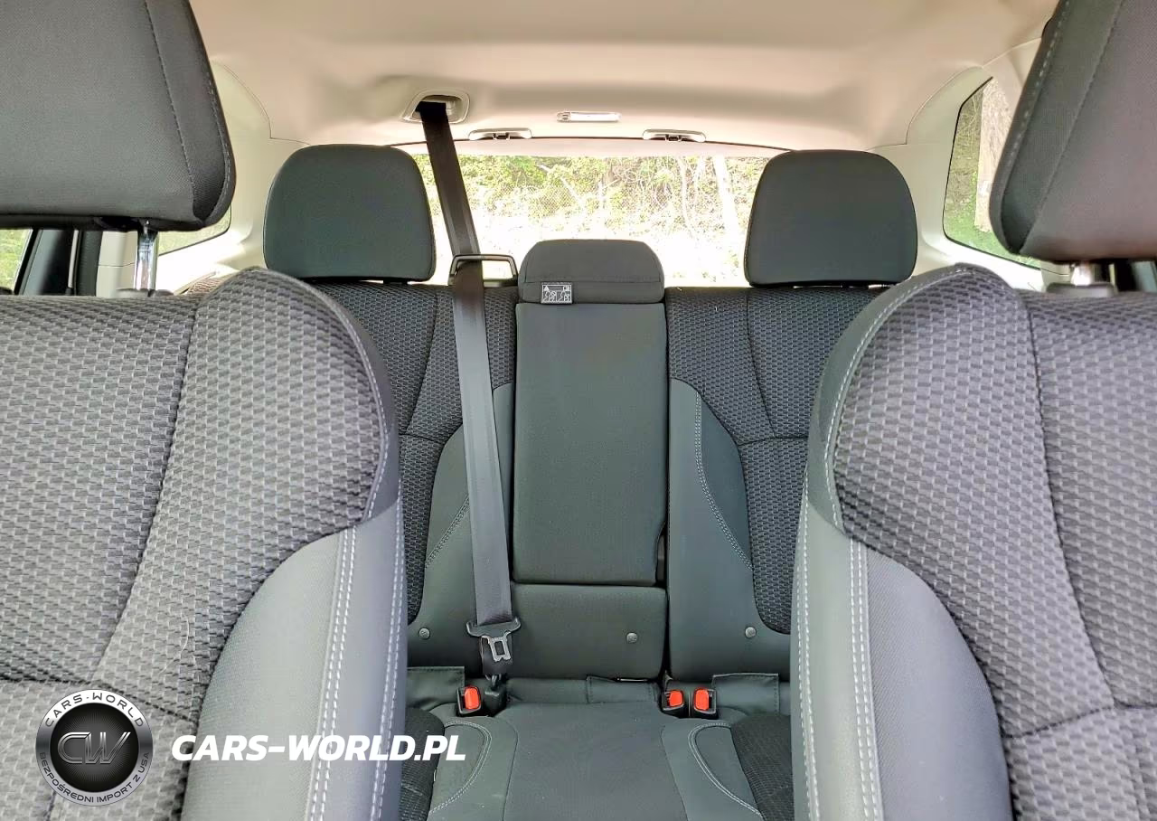 2022 Subaru Forester Premium VIN:JF2SKAEC1NH519970 - 10