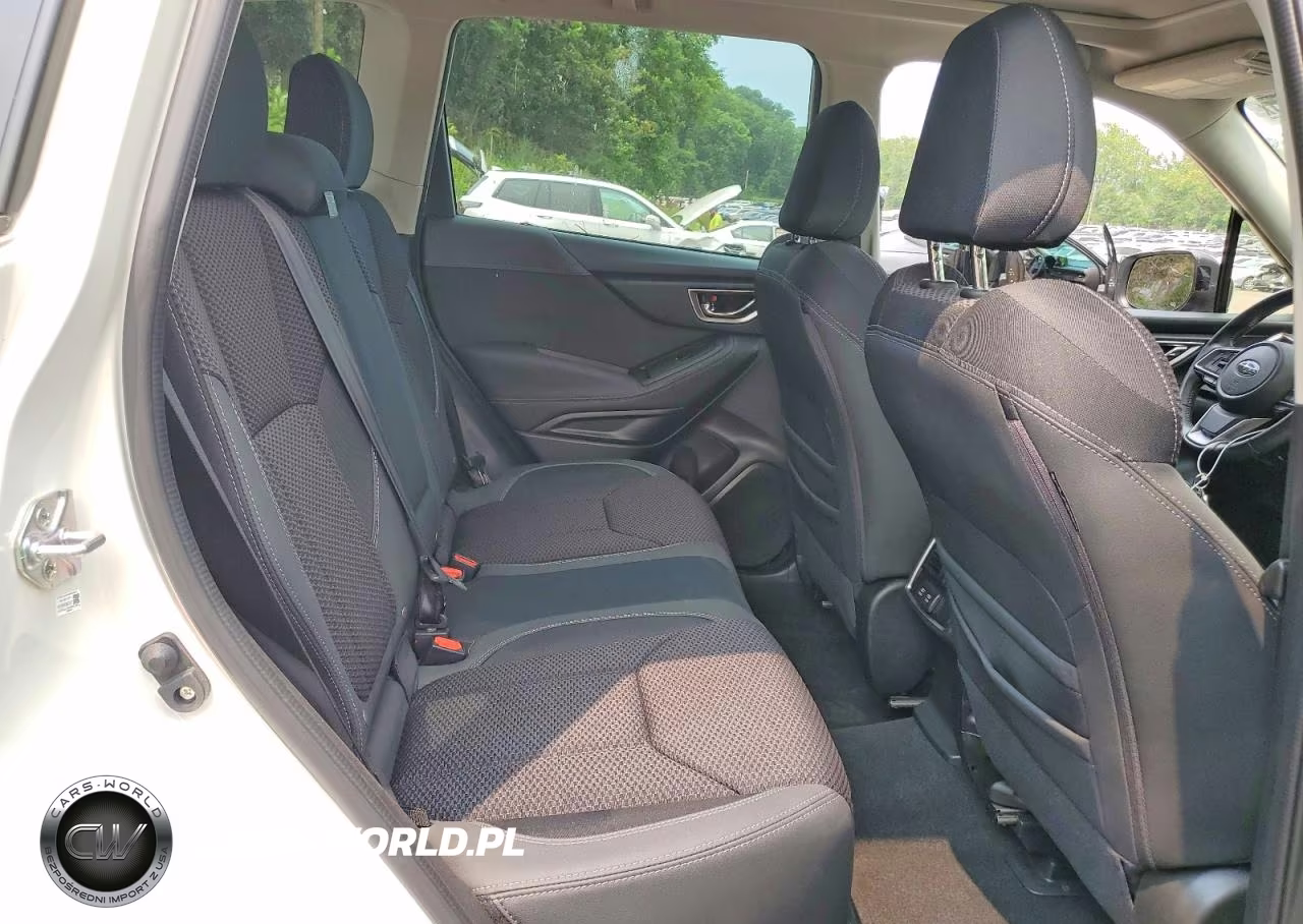 2022 Subaru Forester Premium VIN:JF2SKAEC1NH519970 - 11