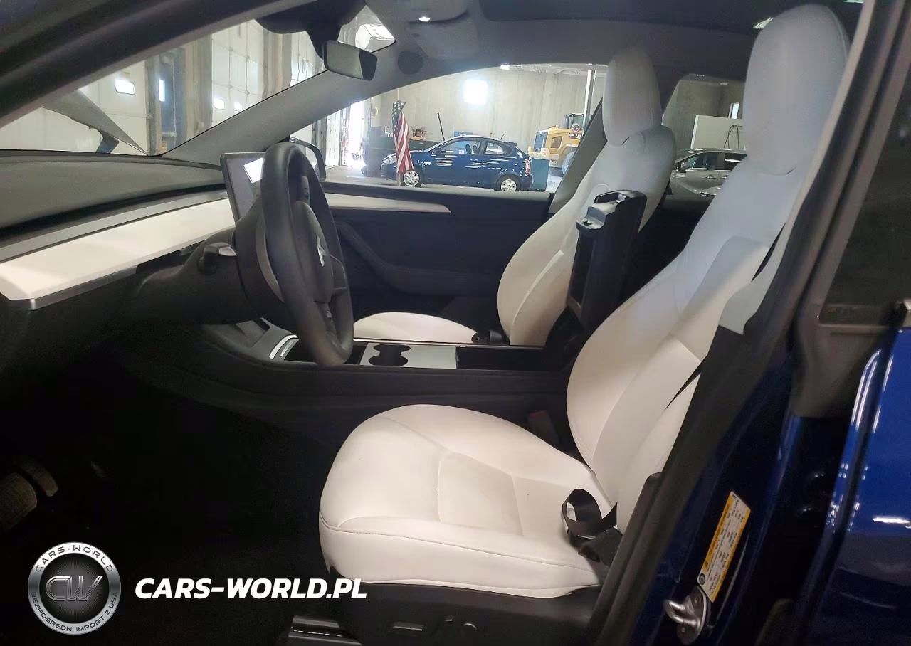 2024 Tesla Model Y VIN:7SAYGDEE2RA249022 - 7