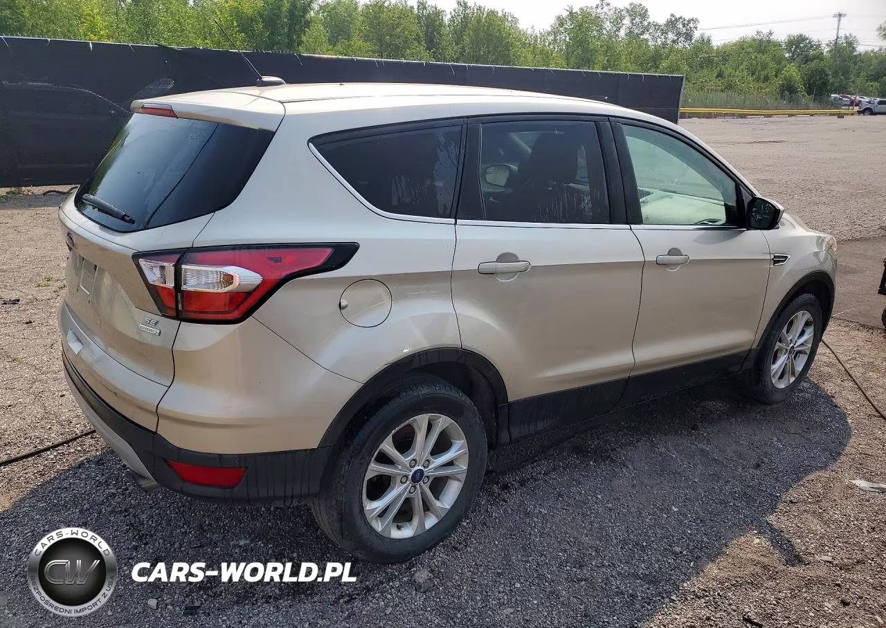 2017 Ford Escape Se VIN:1FMCU0GD7HUE06674 - 3