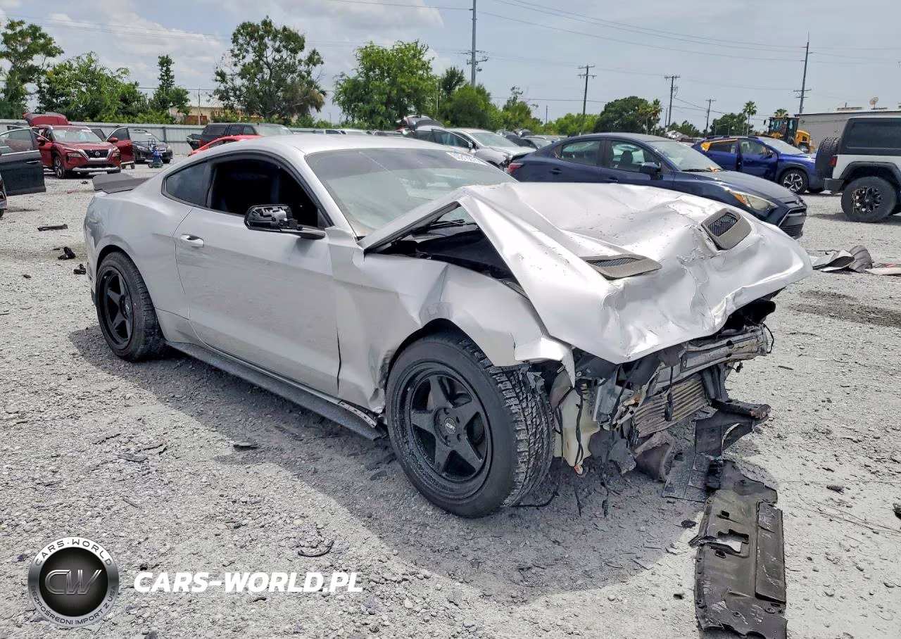 2018 Ford Mustang VIN:1FA6P8TH7J5180822 - 4