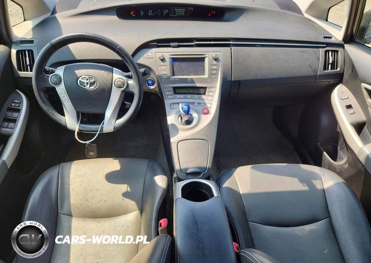 2012 Toyota Prius Four VIN:JTDKN3DU8C5534380 - 8
